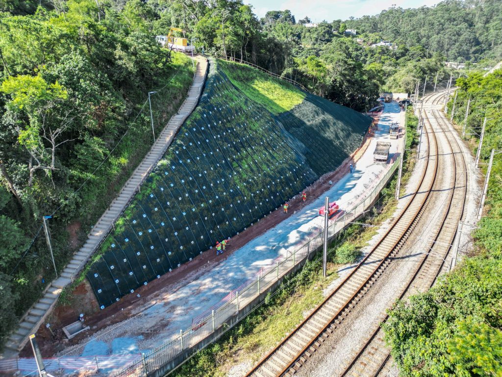 Prefeitura de Itapevi fará obra de asfaltamento e nivelamento da ponte