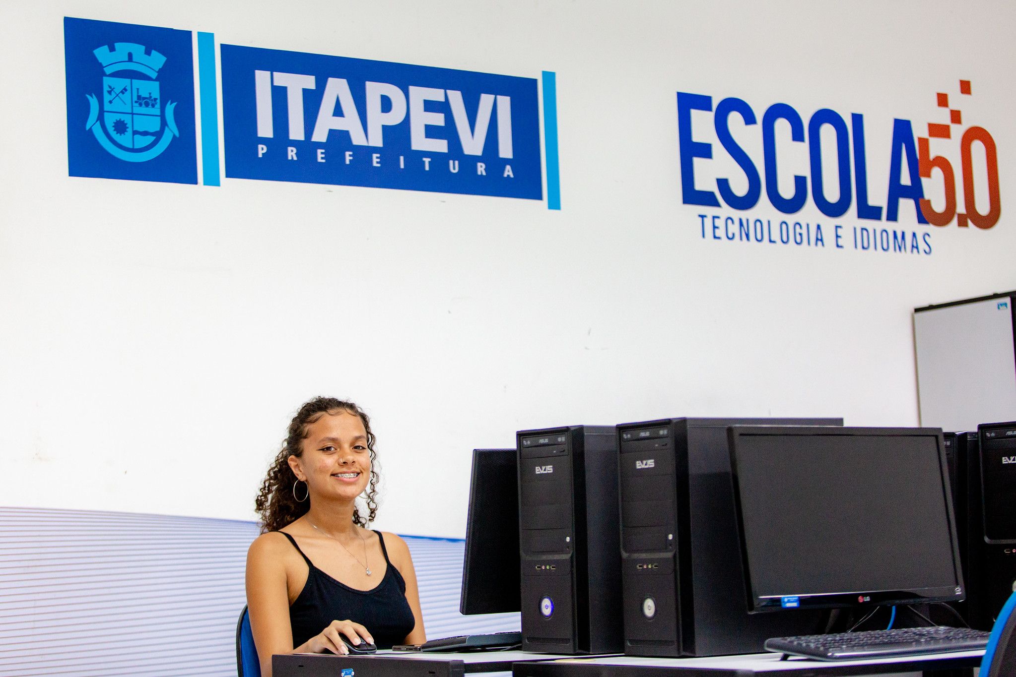 Escola 5.0 de Tecnologia e Idiomas está com vagas disponíveis para cursos profissionalizantes