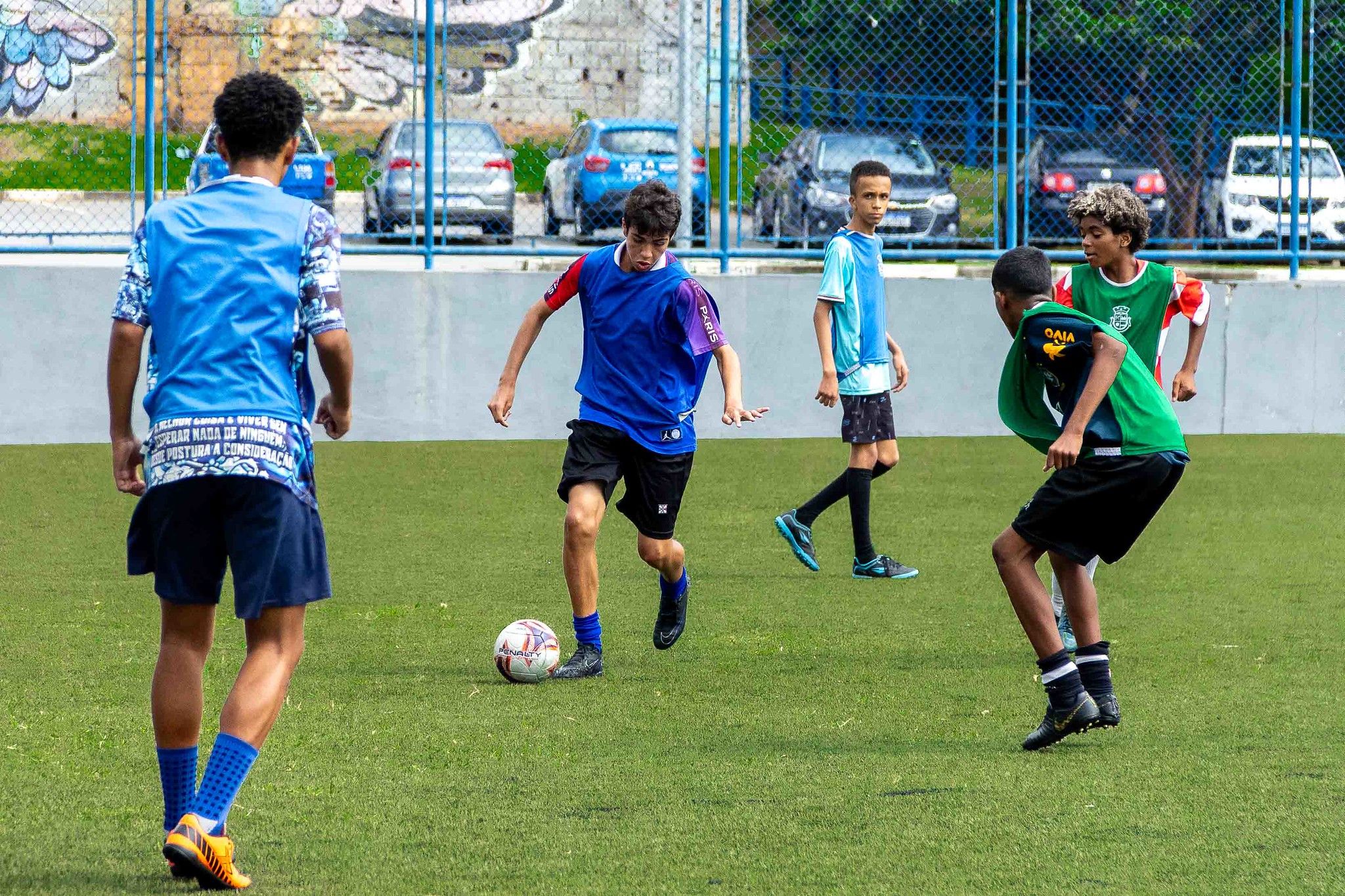 Itapevi promove atividades esportivas para alunos da rede municipal em arenas públicas