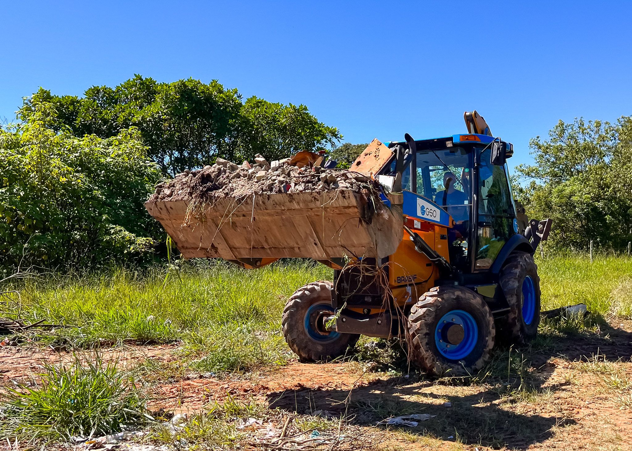 Prefeitura de Itapevi reforça obrigação de proprietários manterem terrenos limpos e alerta para multas previstas em lei