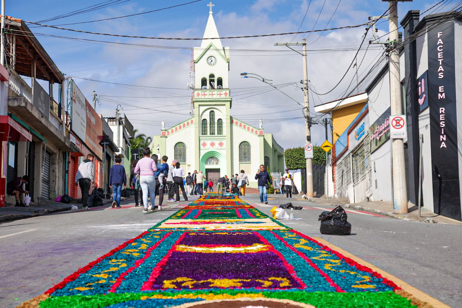 Veja o que abre e fecha em Itapevi neste feriado de Corpus Christi