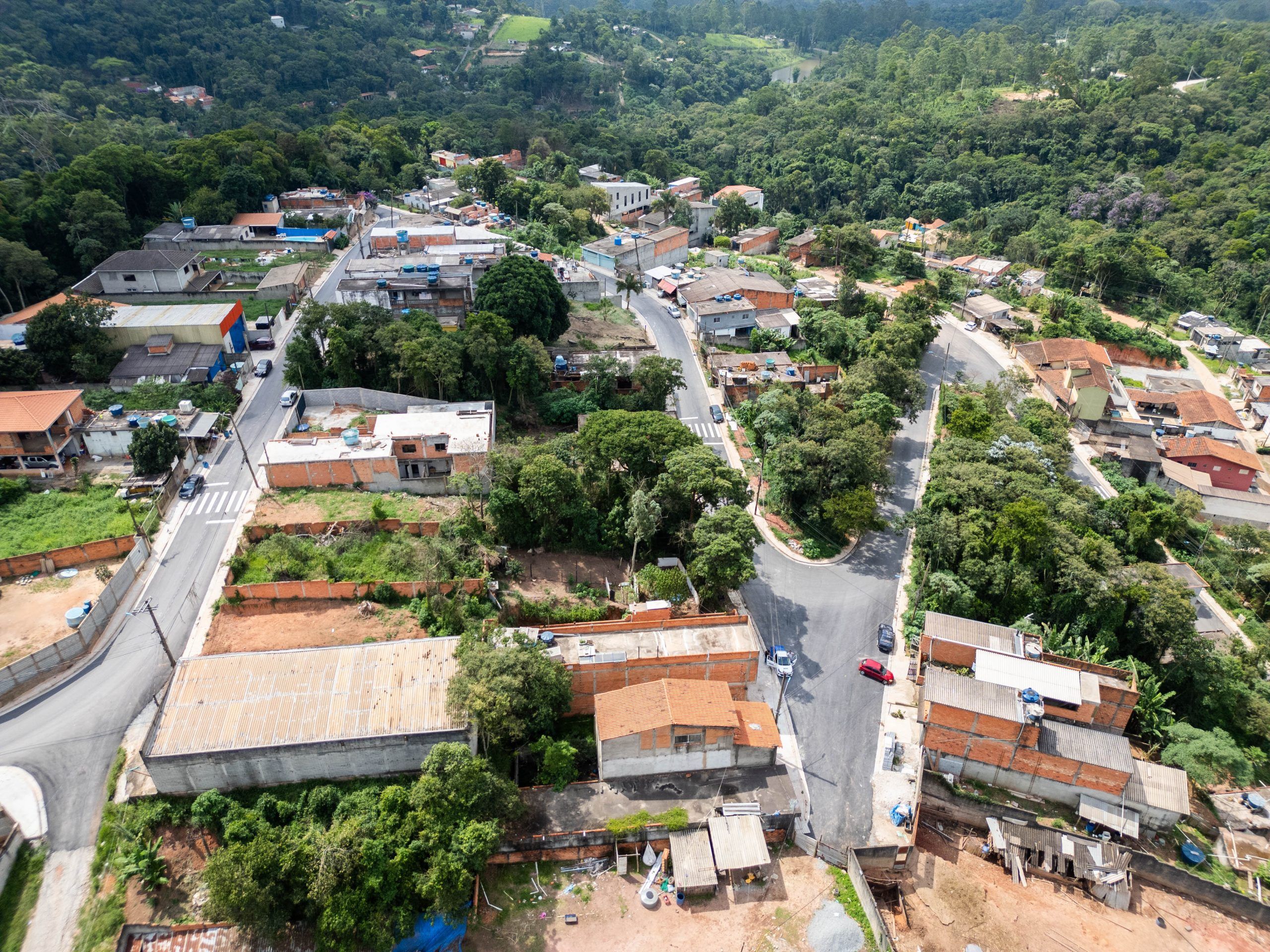 Prefeitura de Itapevi entrega novo asfalto no bairro Nova Cotia