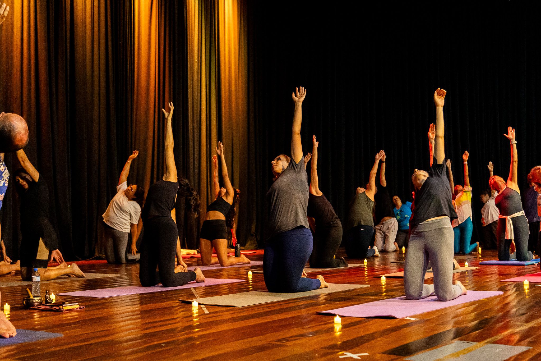 Prefeitura oferece aulas gratuitas de yoga para mulheres